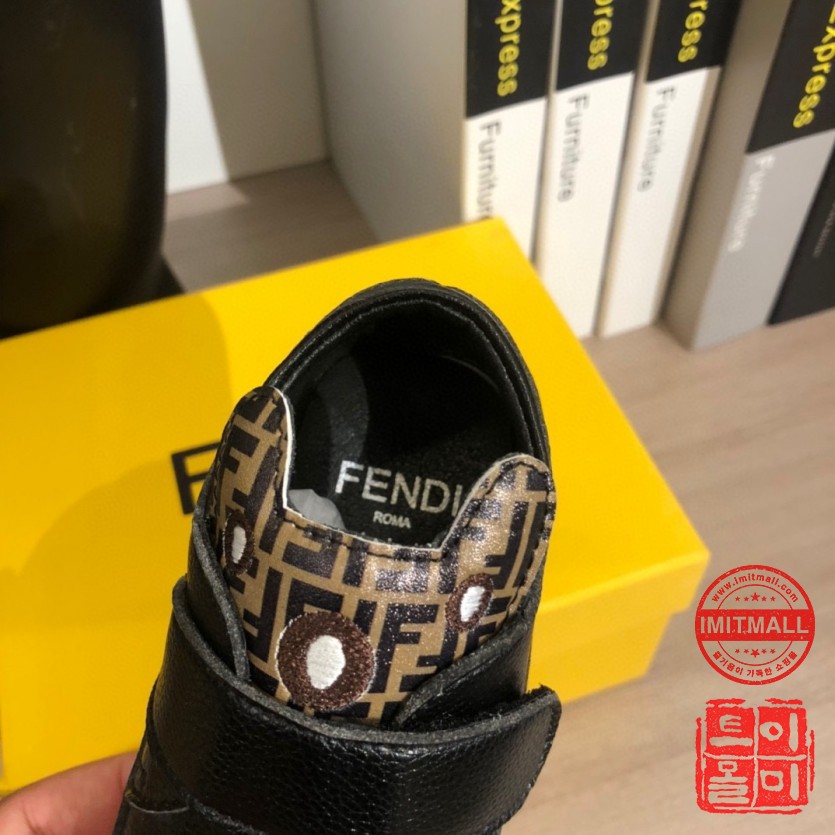 fendi_xxxxx_big_00005.jpg