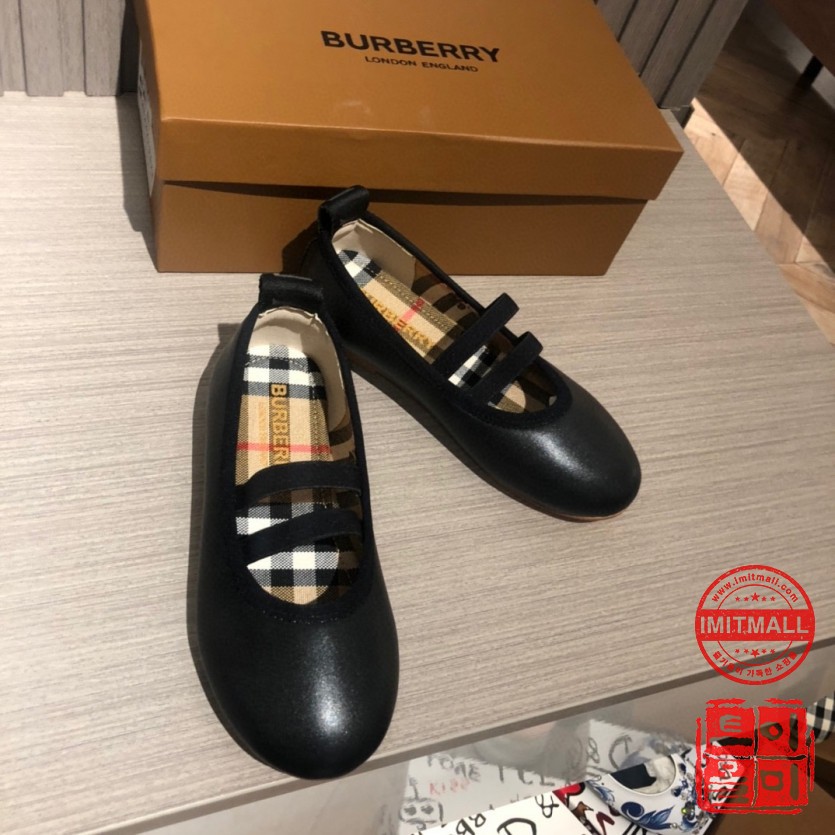 burberry_xxxxx_big_00008.jpg