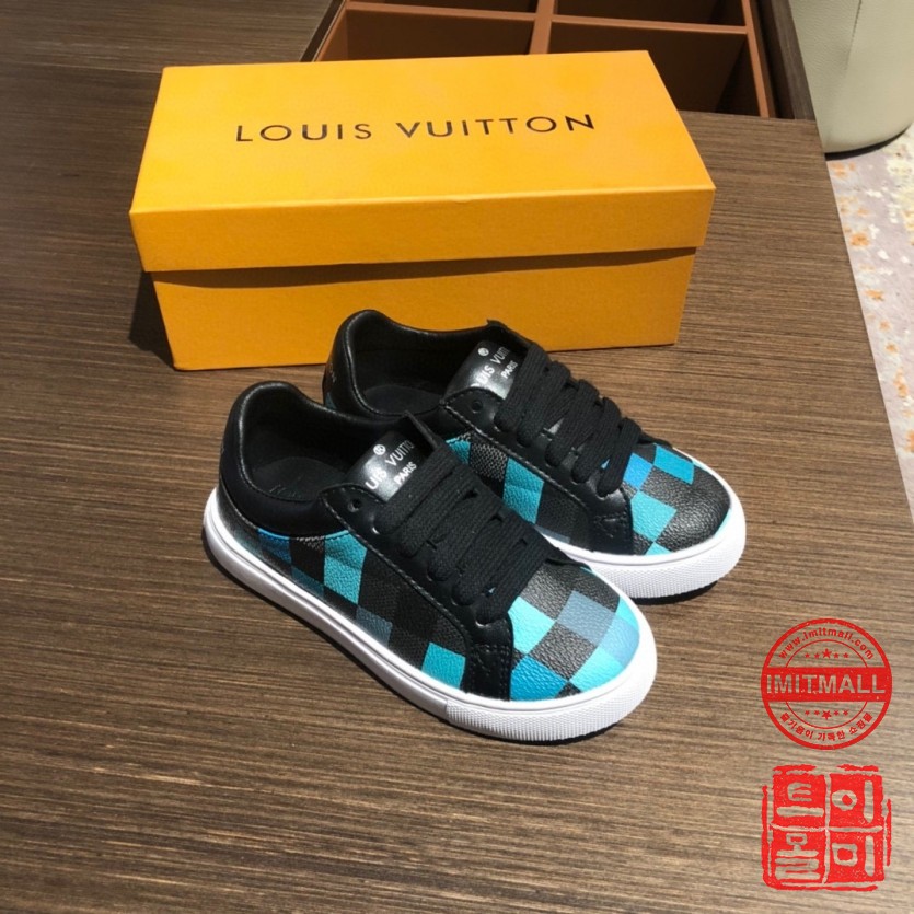 louis_vuitton_xxxxx_big_00002.jpg