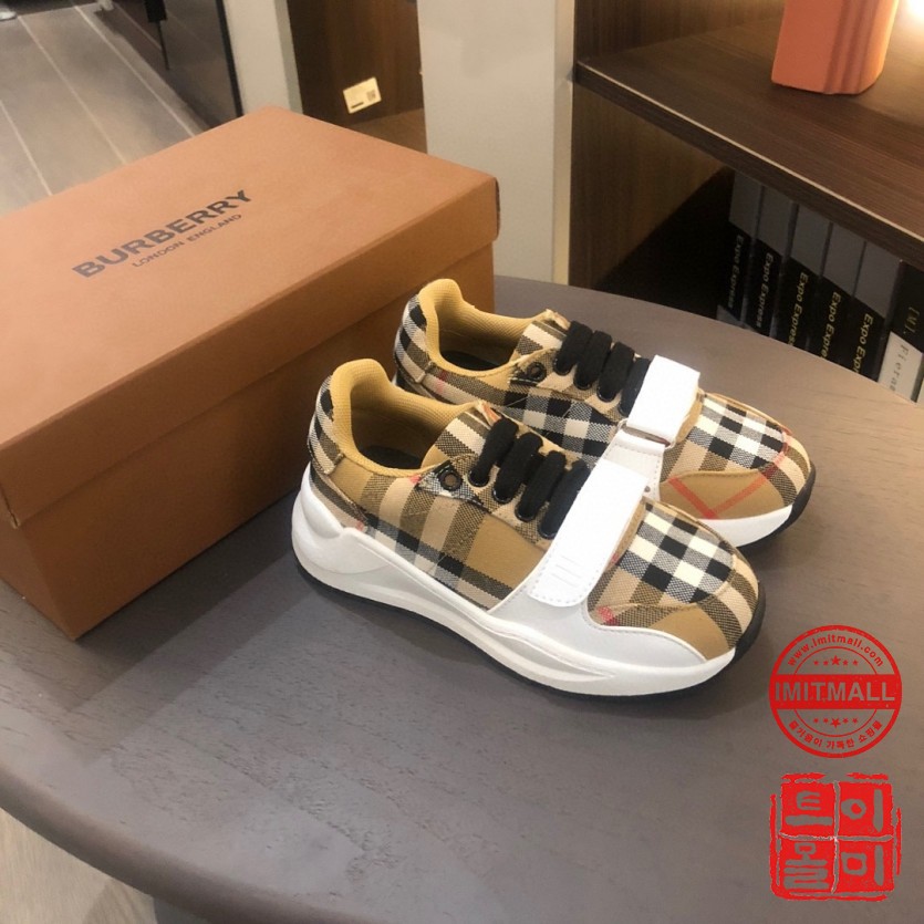 burberry_xxxxx_big_00005.jpg