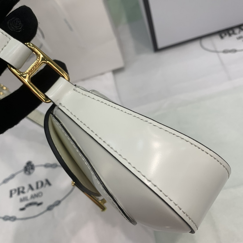 prada_xxxxx_big_00006.jpg