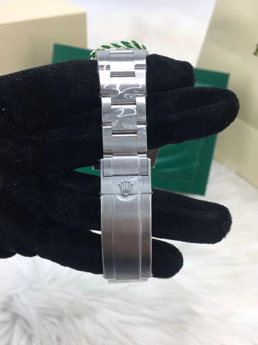 rolex_xxxxx_big_00012.jpg