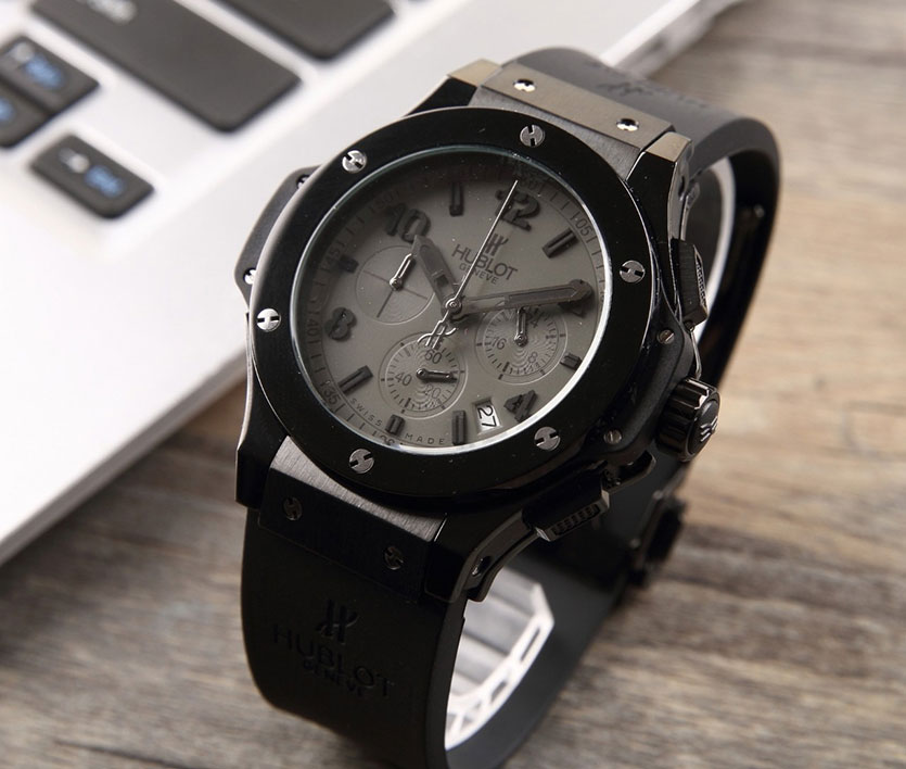 hublot_xxxxx_big_00010.jpg