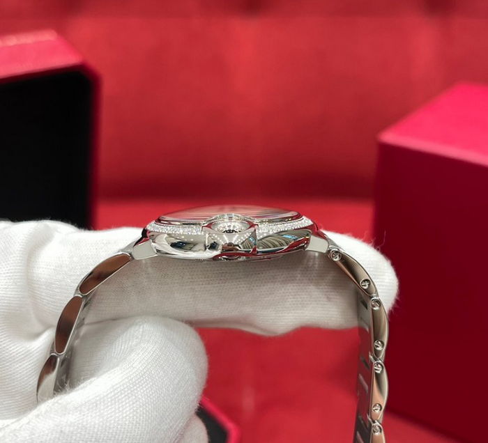 cartier_xxxxx_big_00005.jpg