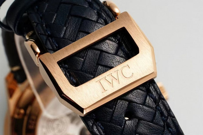 iwc_xxxxx_big_00008.jpg