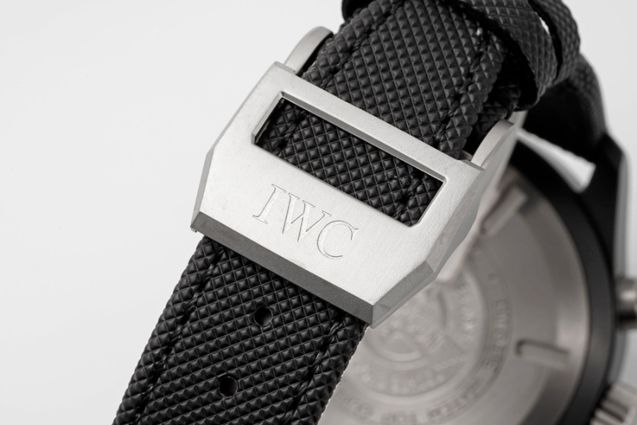 iwc_xxxxx_big_00011.jpg