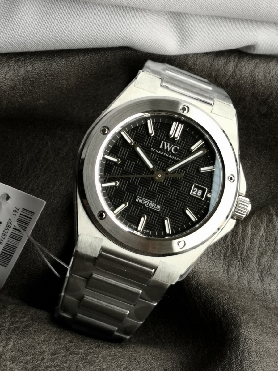 iwc_xxxxx_big_00005.jpg