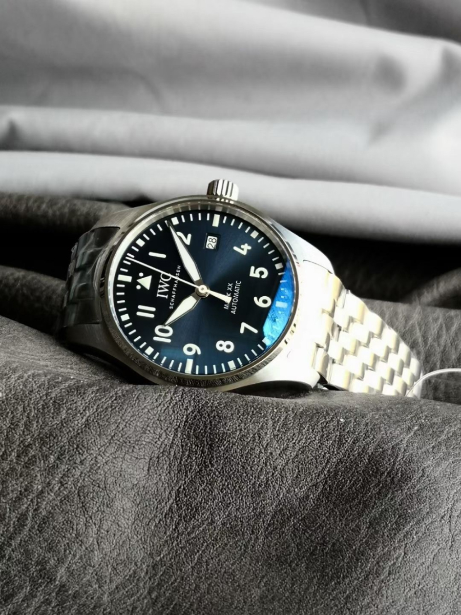 iwc_xxxxx_big_00007.jpg