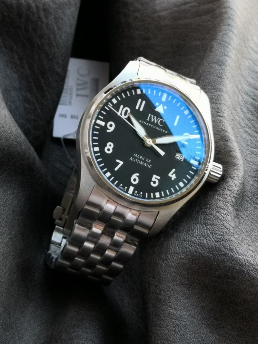 iwc_xxxxx_big_00006.jpg