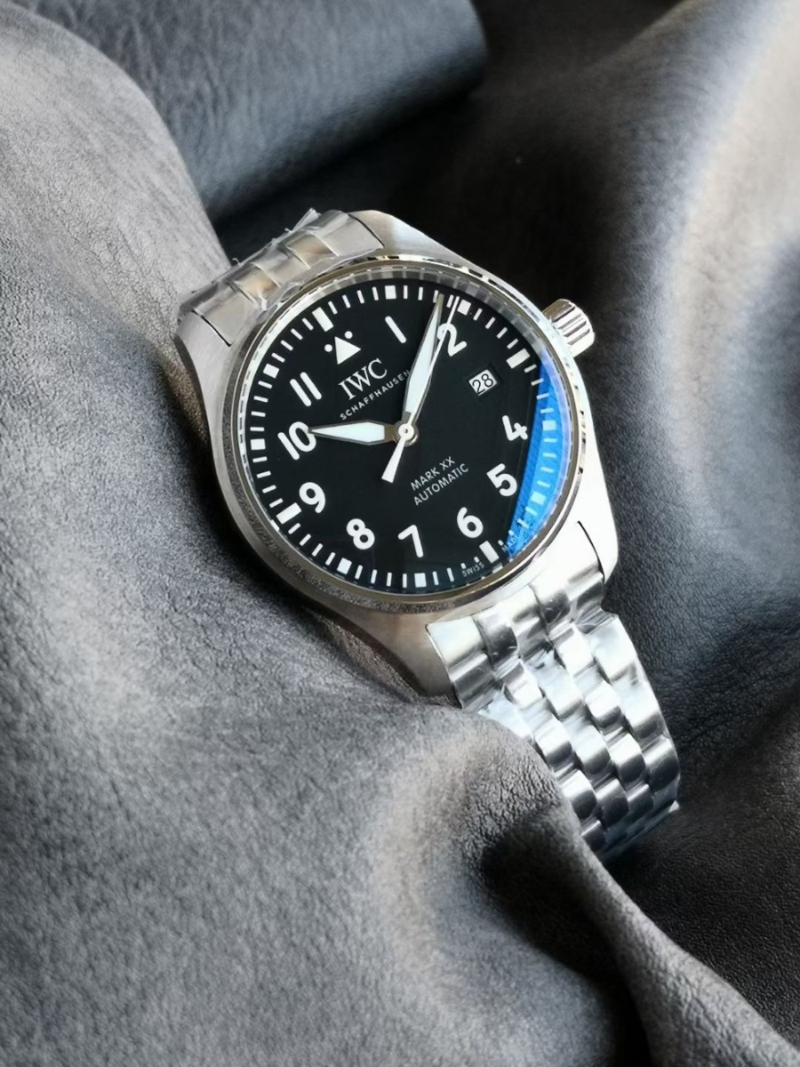 iwc_xxxxx_big_00007.jpg