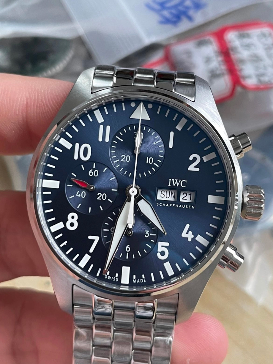 iwc_xxxxx_big_00004.jpg