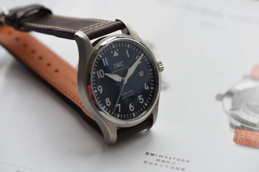 iwc_xxxxx_big_00018.jpg