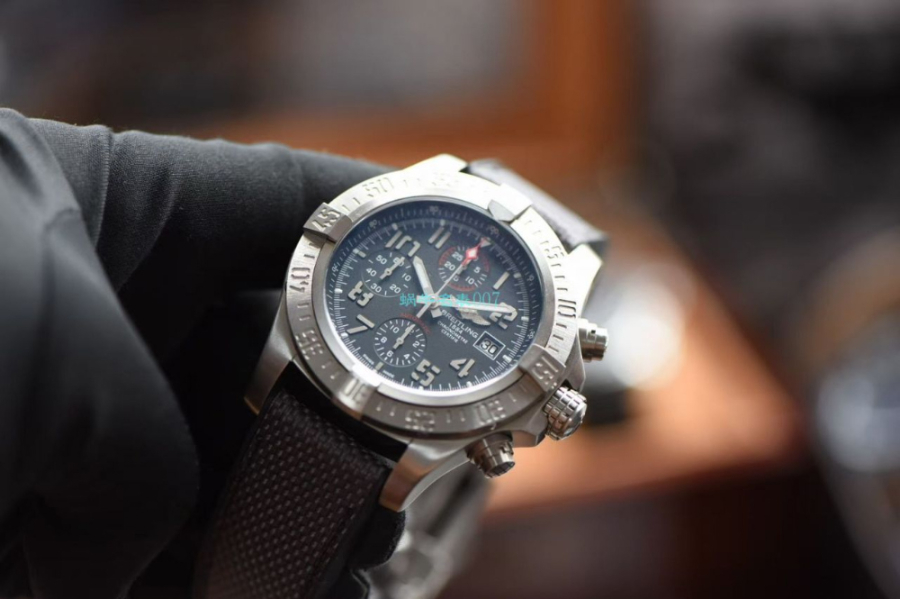 breitling_xxxxx_big_00003.jpg