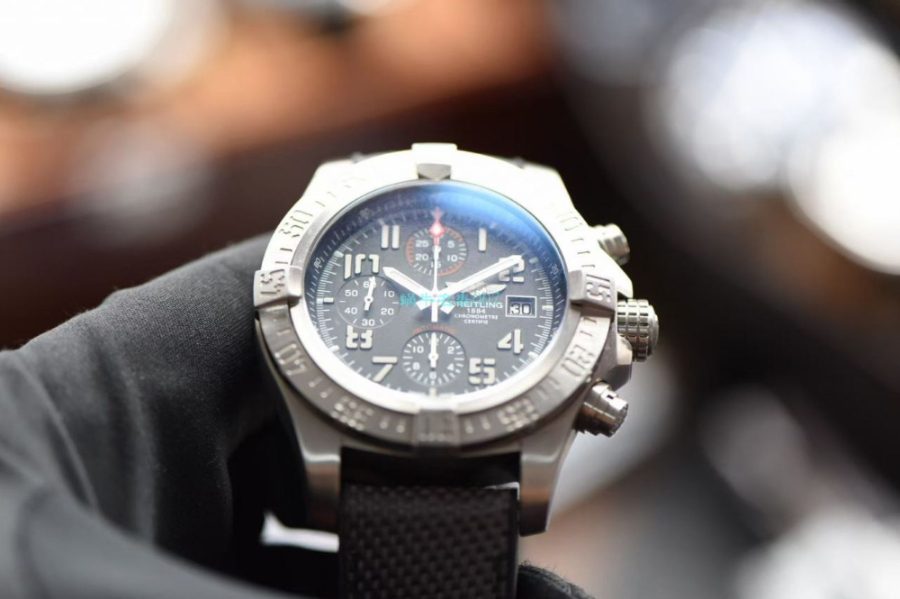 breitling_xxxxx_big_00005.jpg