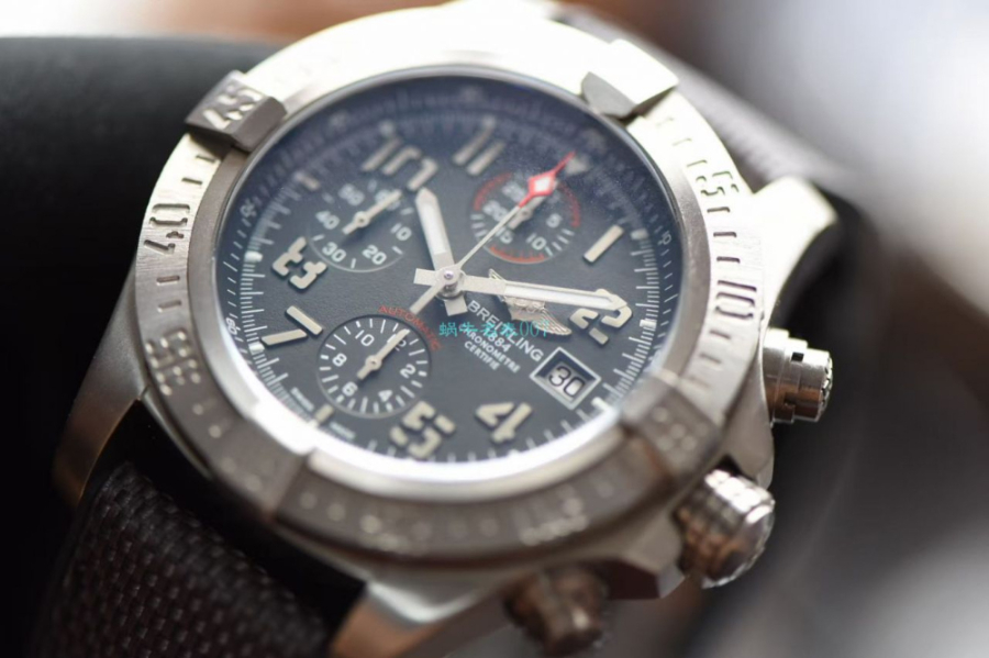 breitling_xxxxx_big_00006.jpg