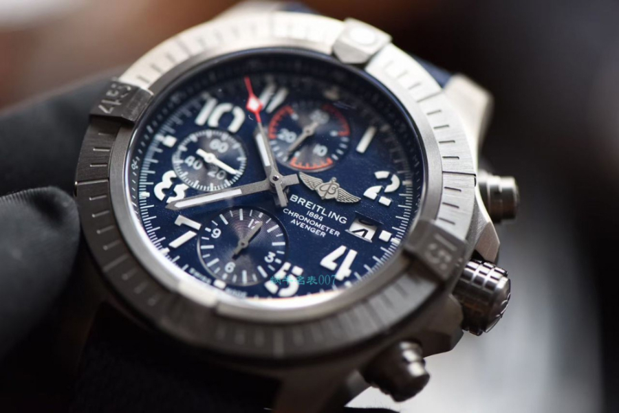 breitling_xxxxx_big_00007.jpg