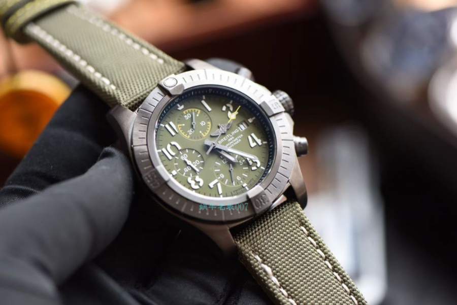 breitling_xxxxx_big_00004.jpg