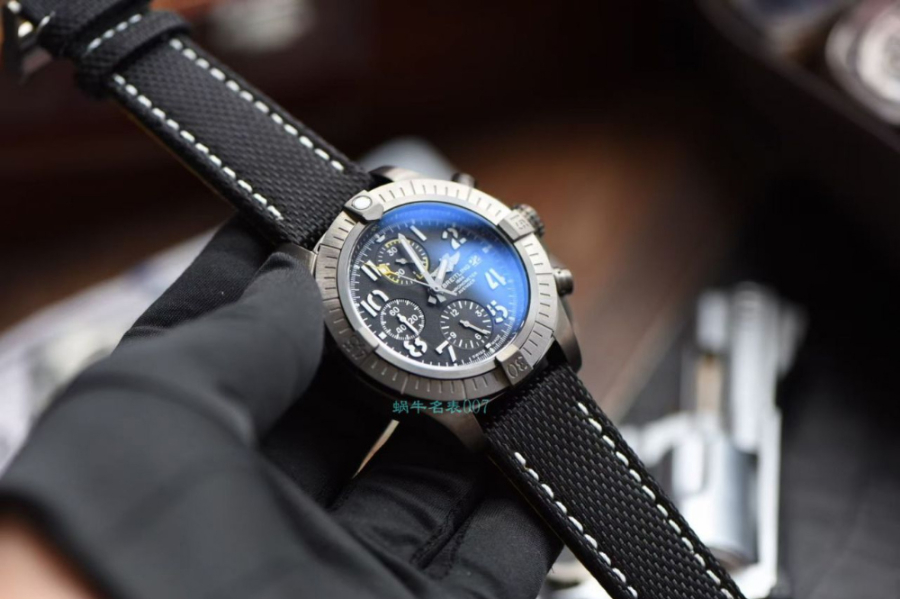 breitling_xxxxx_big_00004.jpg