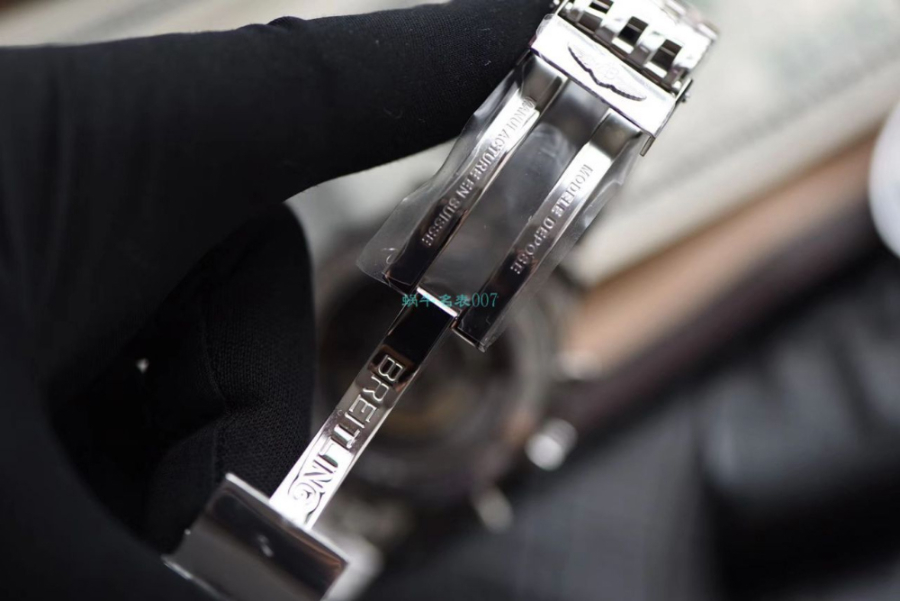 breitling_xxxxx_big_00011.jpg
