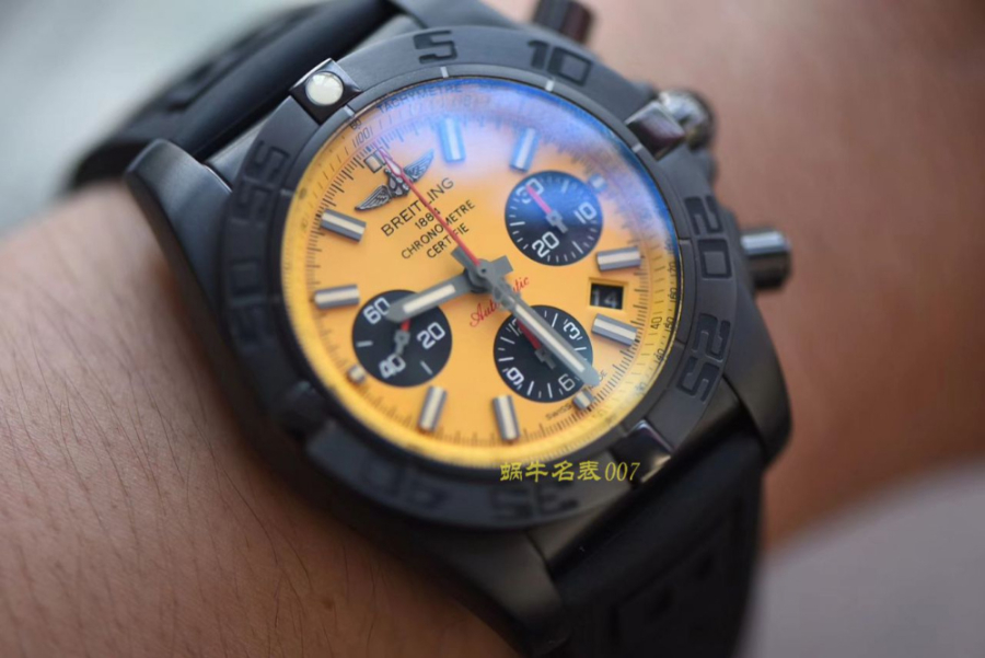 breitling_xxxxx_big_00002.jpg