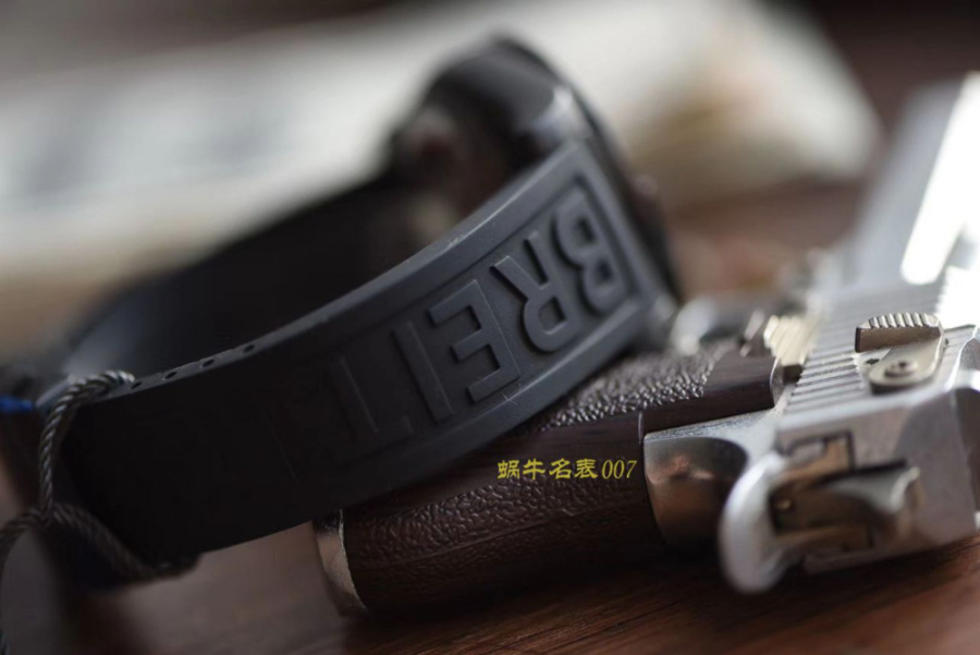 breitling_xxxxx_big_00008.jpg