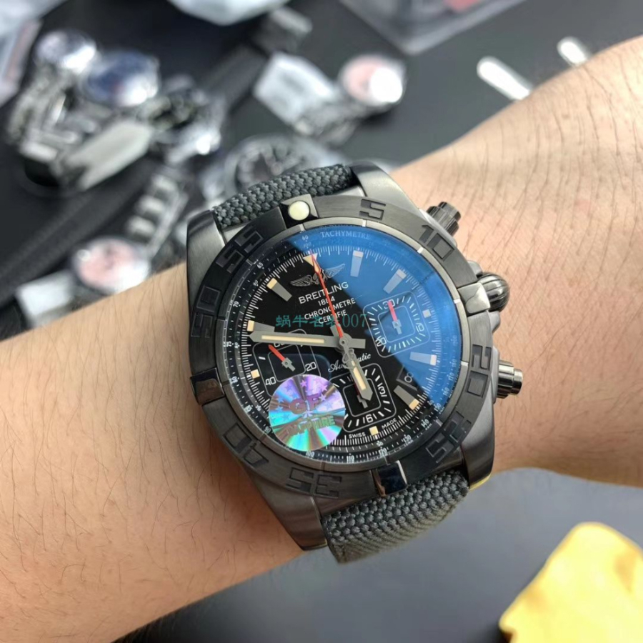 breitling_xxxxx_big_00003.jpg