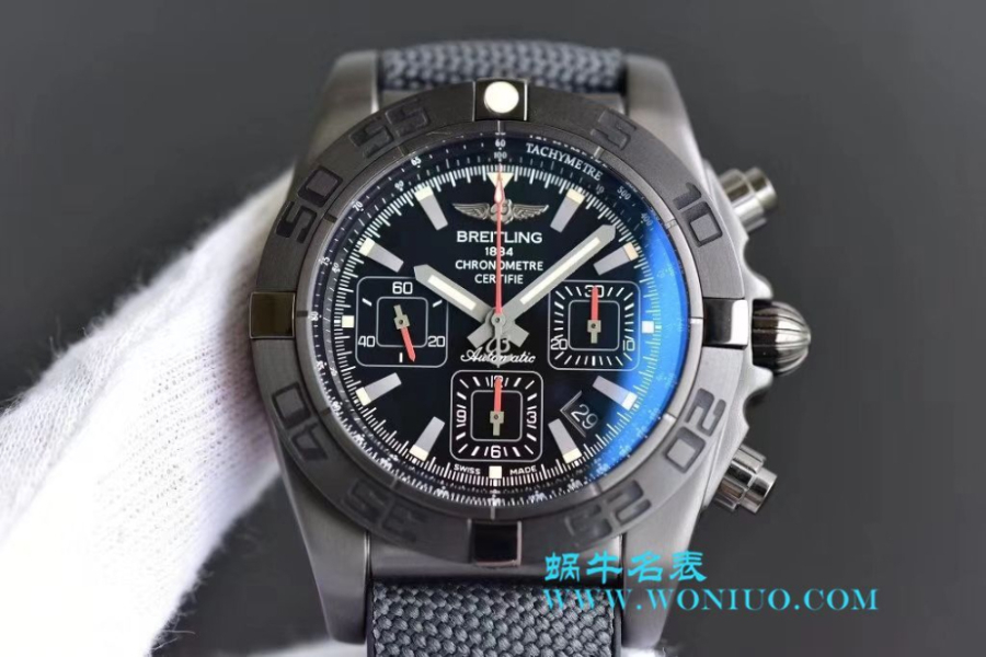 breitling_xxxxx_big_00005.jpg