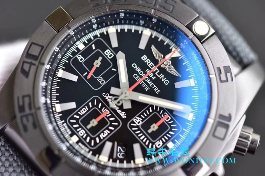 breitling_xxxxx_big_00008.jpg