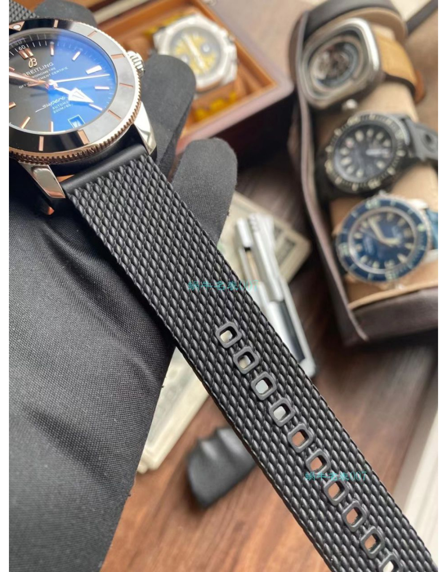 breitling_xxxxx_big_00010.jpg