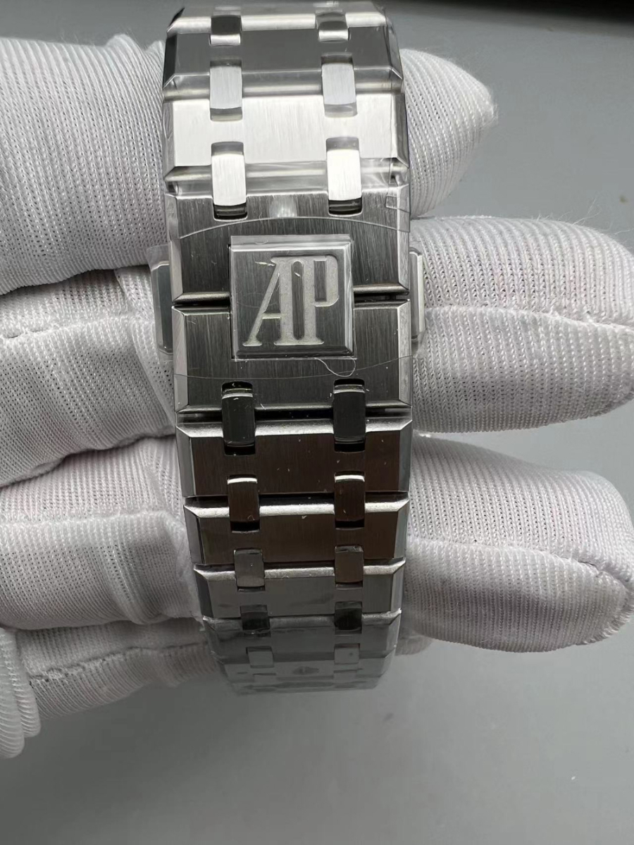 ap_xxxxx_big_00025.jpg
