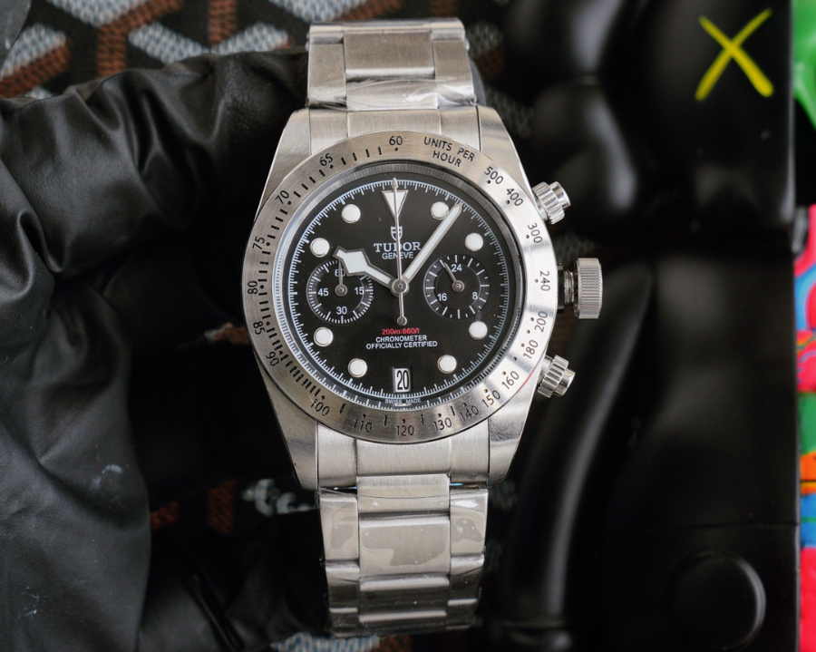 tudor_xxxxx_big_00001.jpg