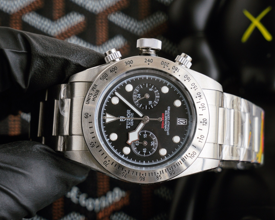 tudor_xxxxx_big_00003.jpg