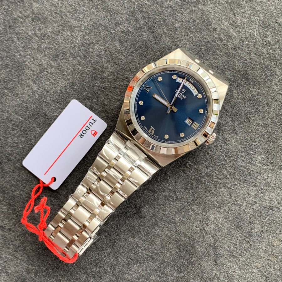 tudor_xxxxx_big_00009.jpg