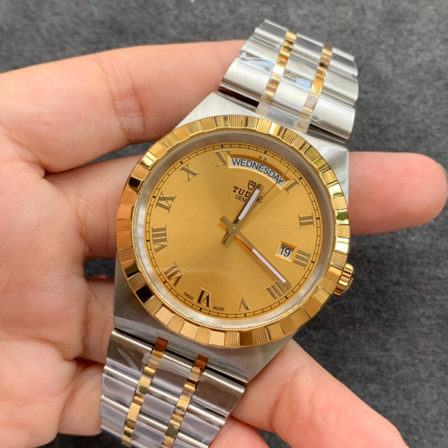 tudor_xxxxx_big_00003.jpg