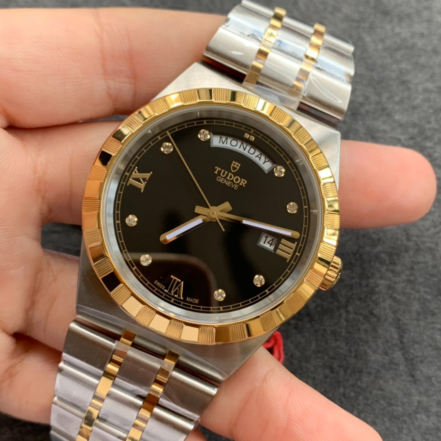 tudor_xxxxx_big_00003.jpg