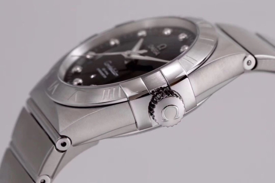 omega_xxxxx_big_00013.jpg