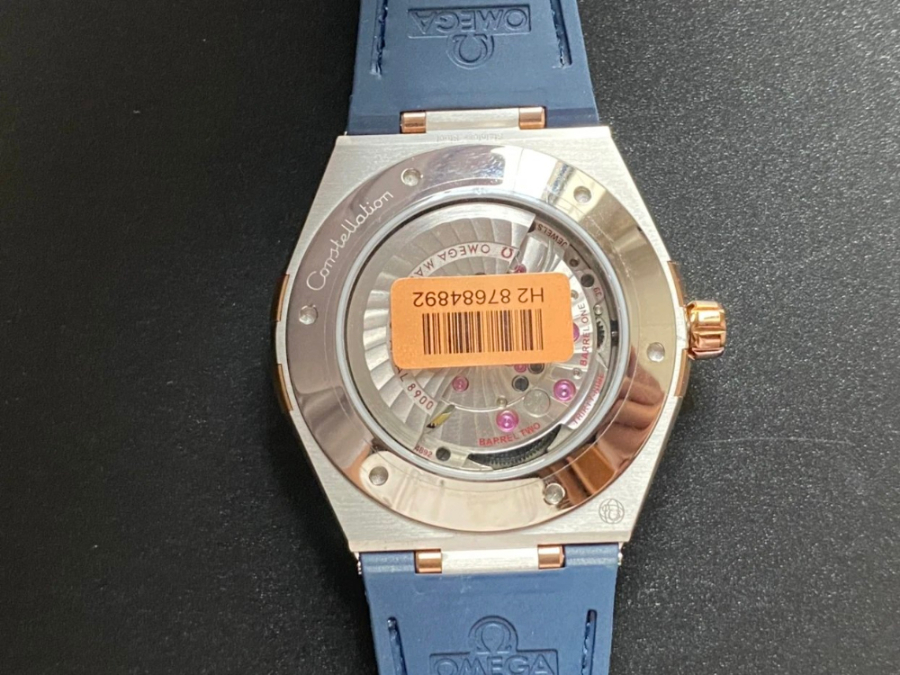 omega_xxxxx_big_00009.jpg