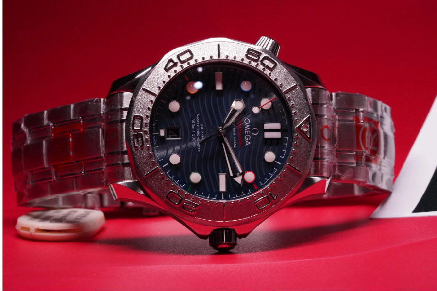 omega_xxxxx_big_00006.jpg