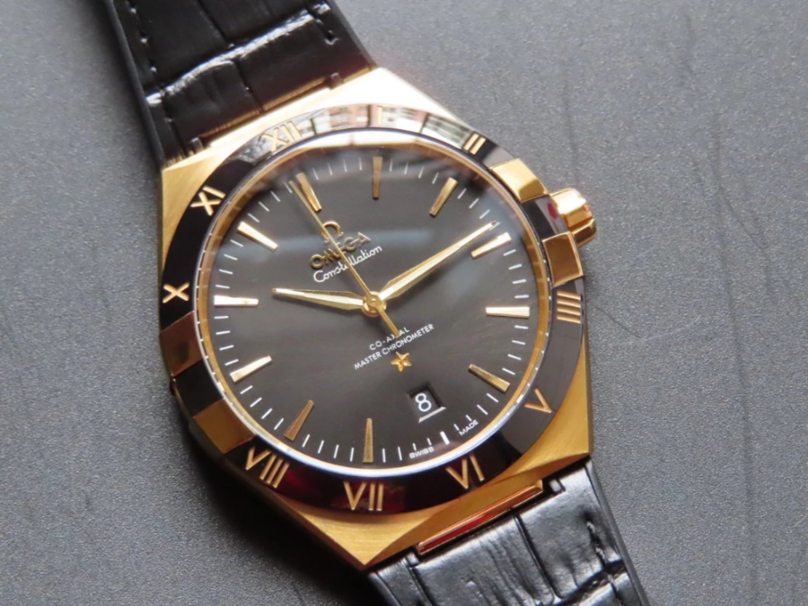 omega_xxxxx_big_00010.jpg