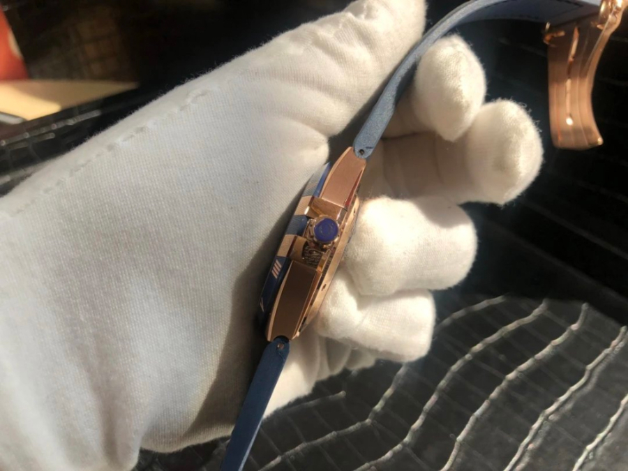 omega_xxxxx_big_00010.jpg