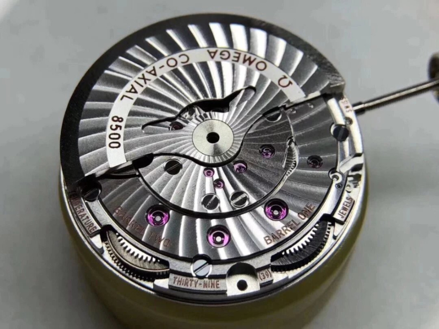 omega_xxxxx_big_00010.jpg