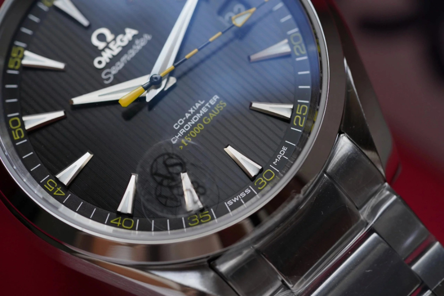 omega_xxxxx_big_00017.jpg