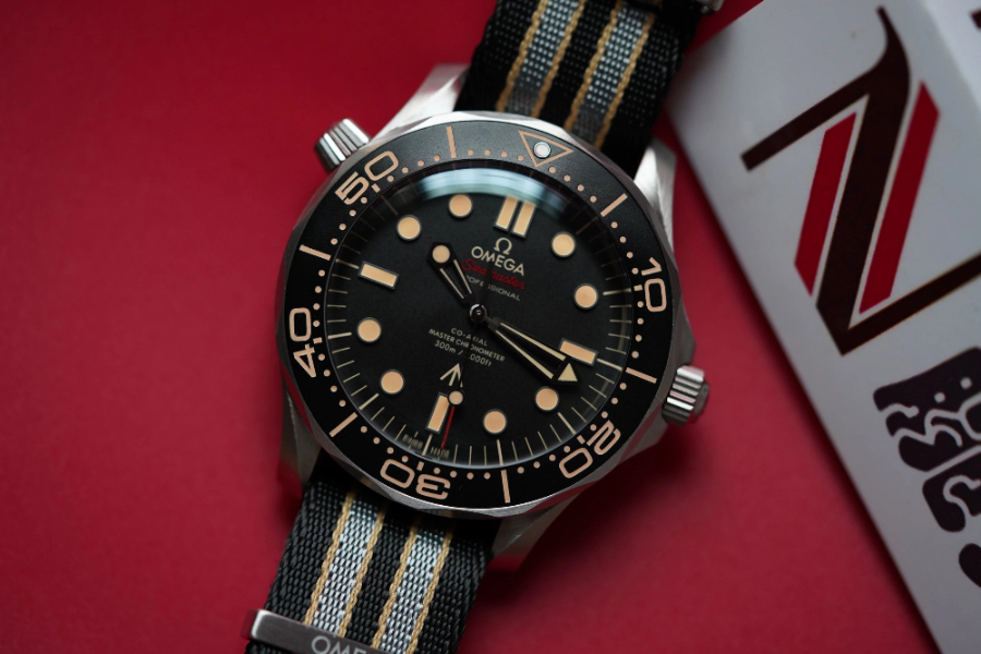 omega_xxxxx_big_00022.jpg