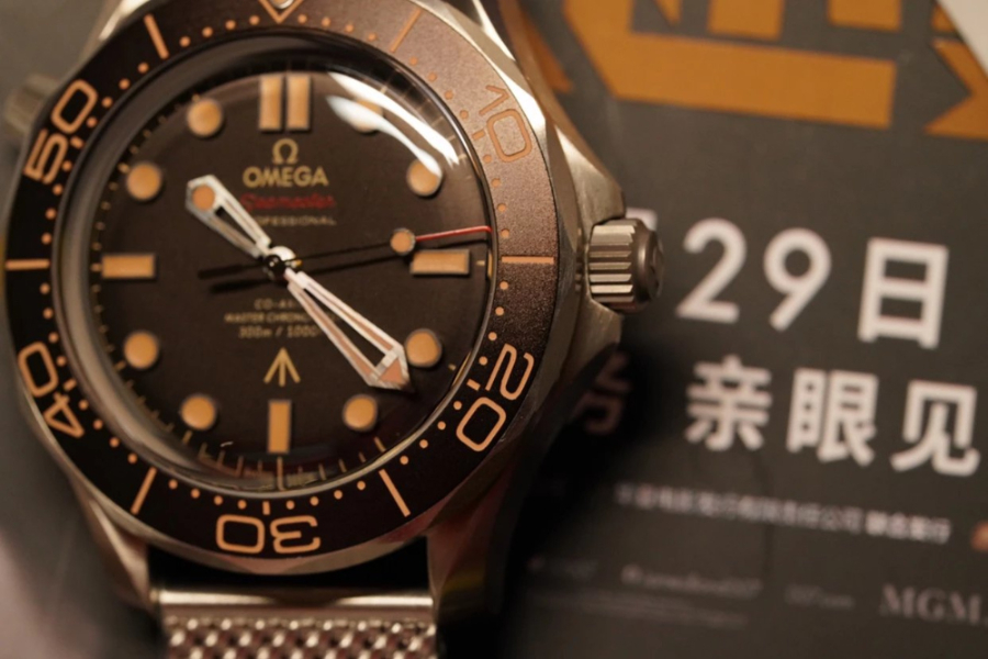 omega_xxxxx_big_00032.jpg