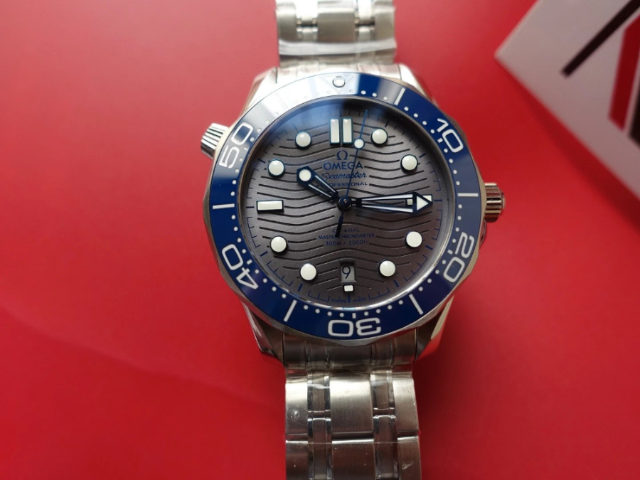 omega_xxxxx_big_00016.jpg