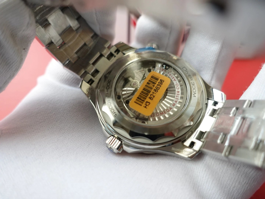 omega_xxxxx_big_00023.jpg