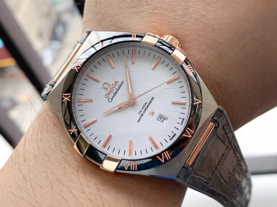 omega_xxxxx_big_00006.jpg