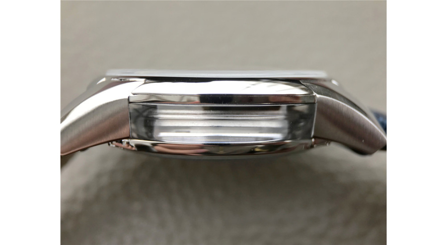 omega_xxxxx_big_00022.jpg