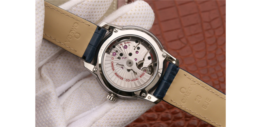 omega_xxxxx_big_00024.jpg