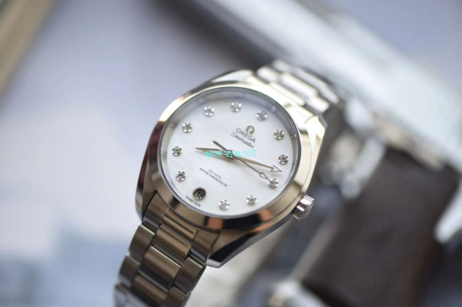 omega_xxxxx_big_00006.jpg